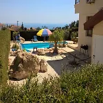 Kapsalia Villa *