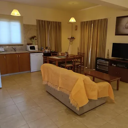 Kapsalia * Pissouri