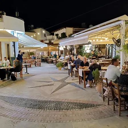 Kapsalia Villa *