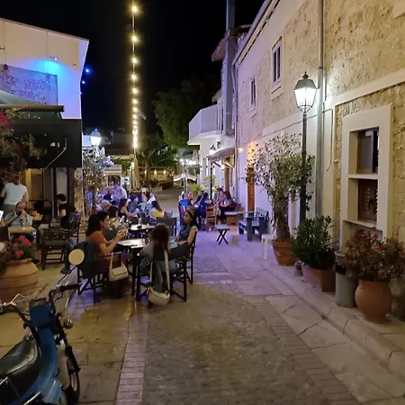 Kapsalia Villa *