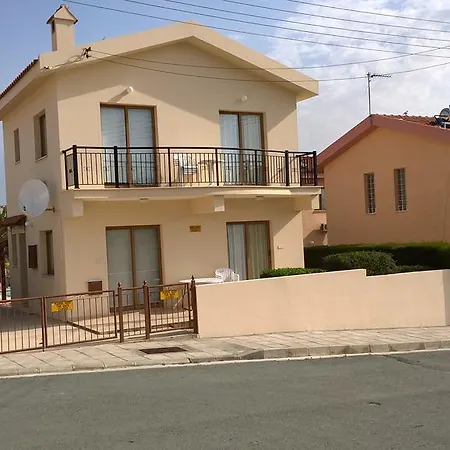 Kapsalia Villa *